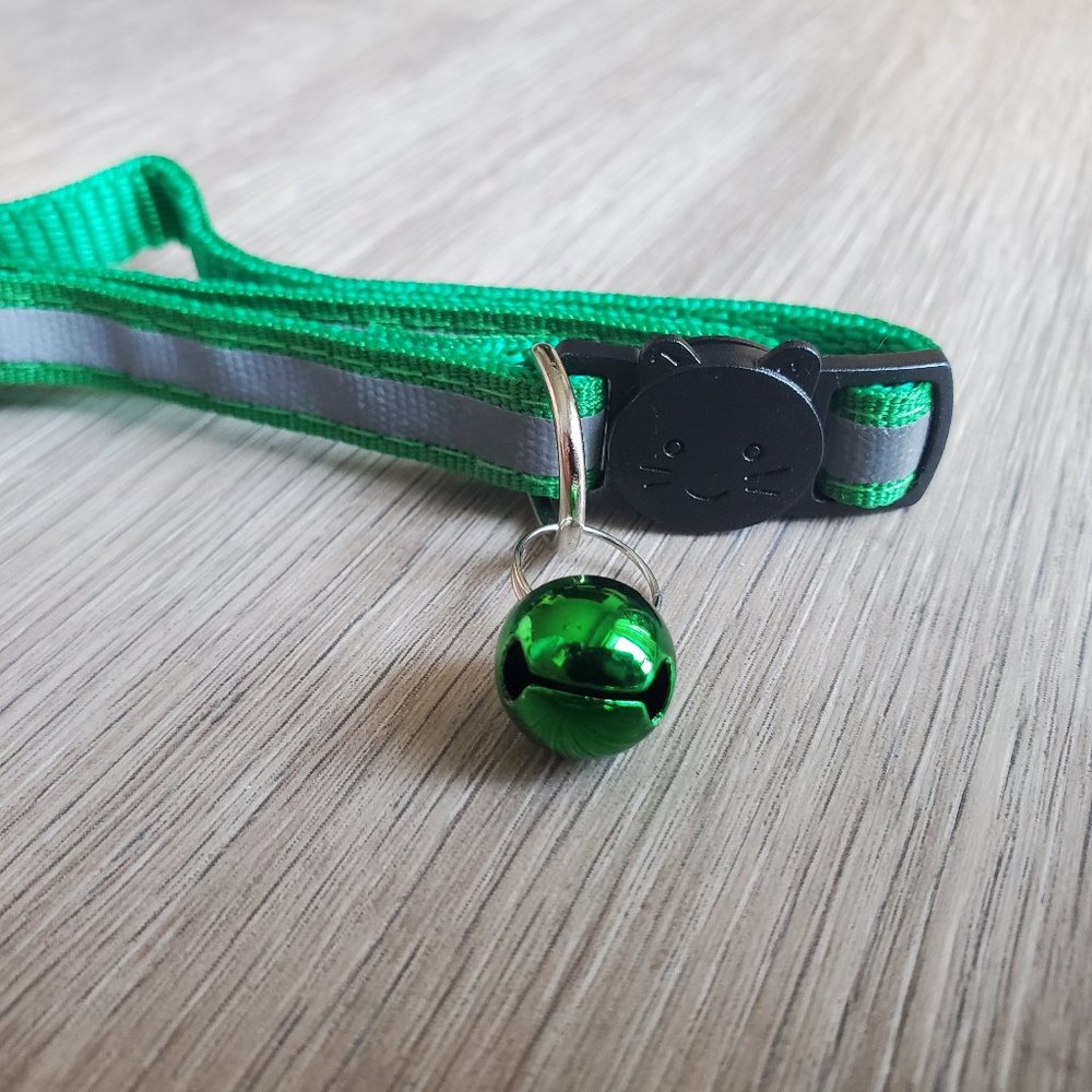 NEW Green Adult Reflective-Breakaway Cat Collar with Bell